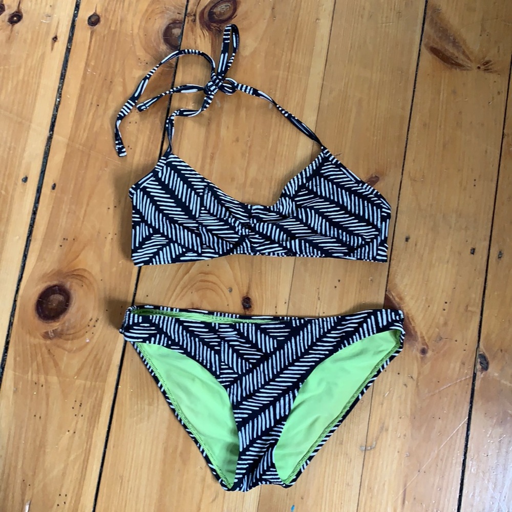 Aerie Swimsuit set bikini